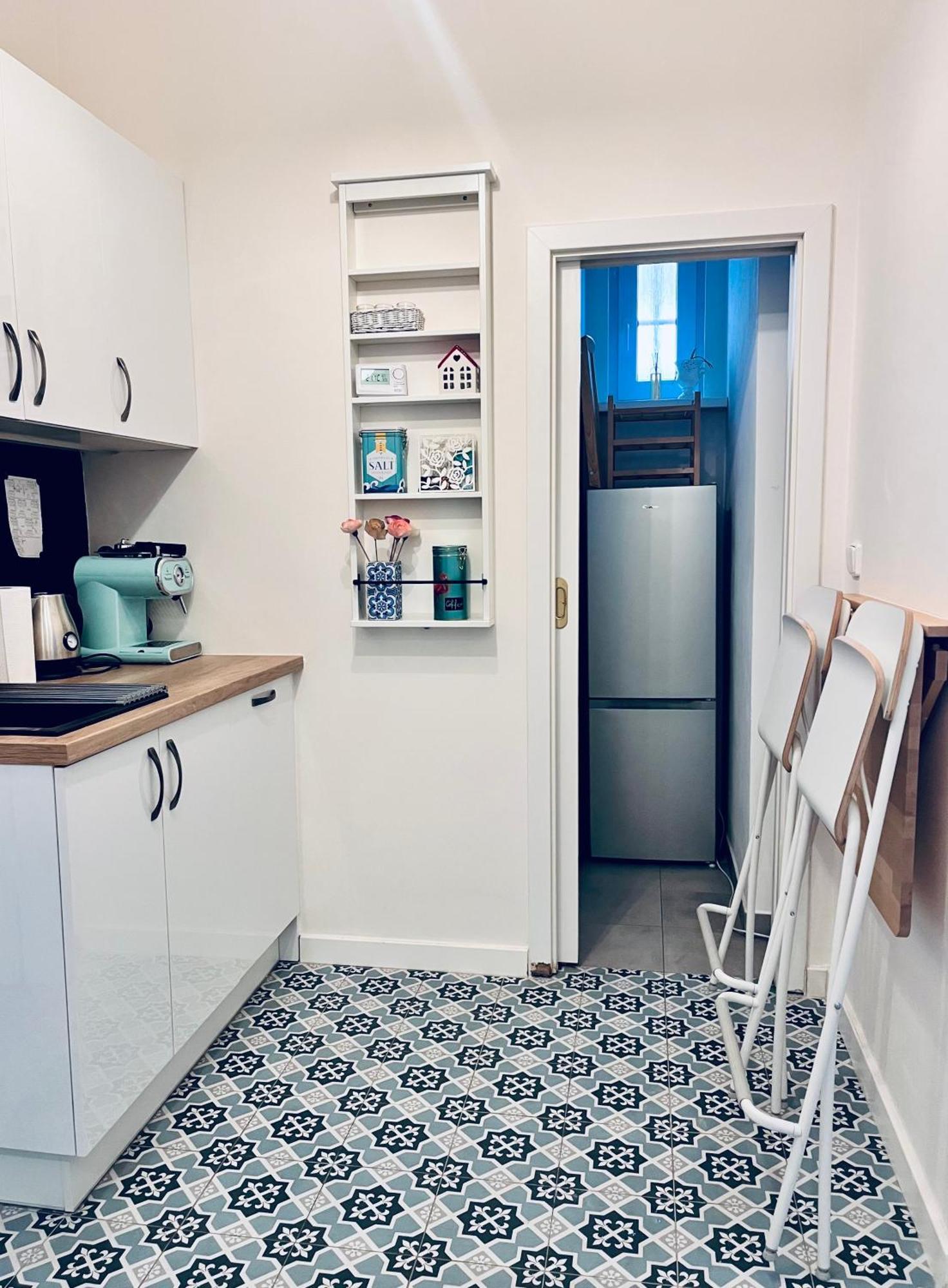 Moderni Apartman Na Hluboke V Praze - Idealni Pro 4 Prague Exterior photo